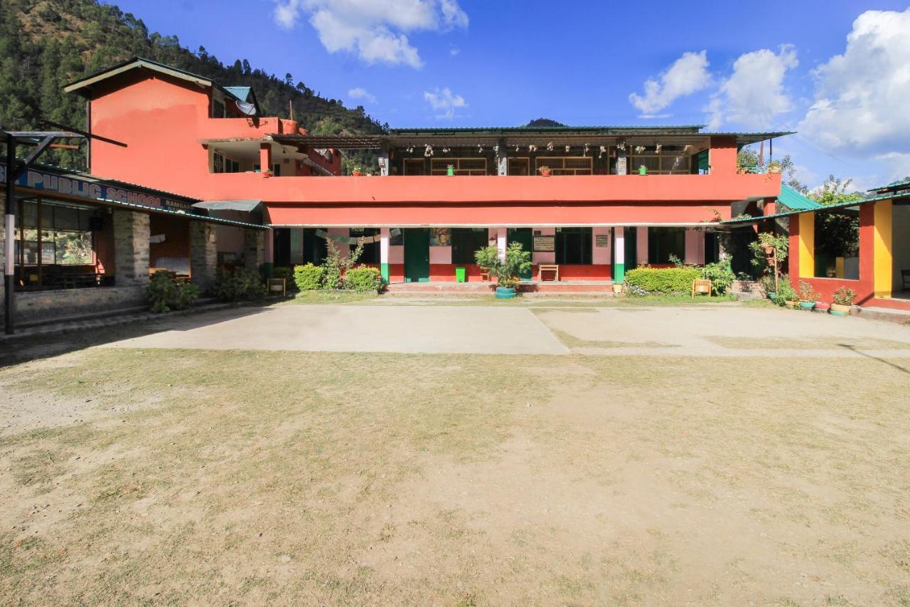 Oyo Hotel Urvashi Palace Mussoorie Exterior foto